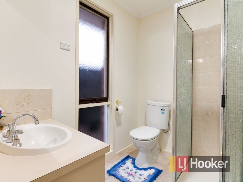 8 Princess Maria Place, Hampton Park VIC 3976