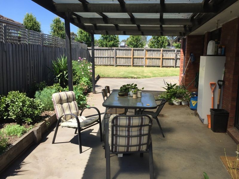 2 Fishburn Place, Cranbourne West VIC 3977