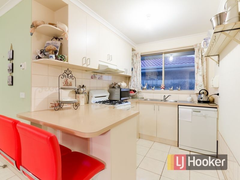 6 Bluegum Way, Hampton Park VIC 3976