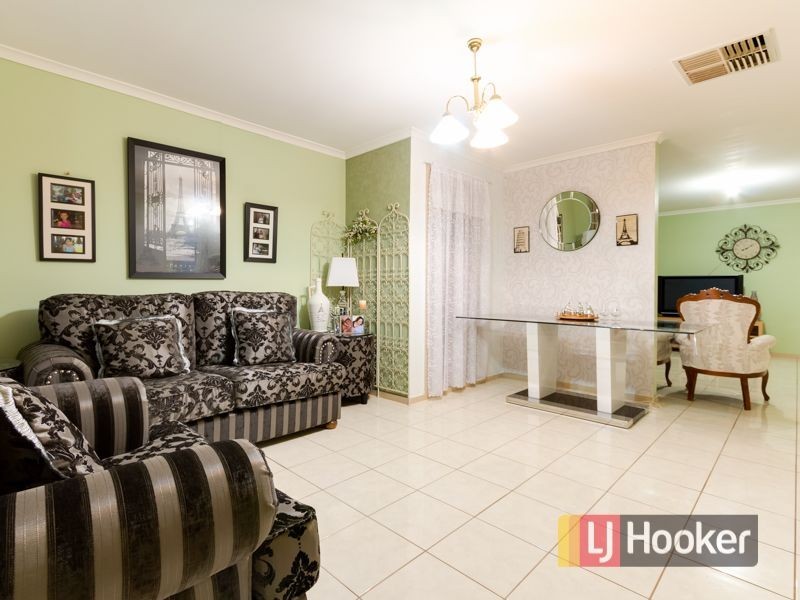 6 Bluegum Way, Hampton Park VIC 3976