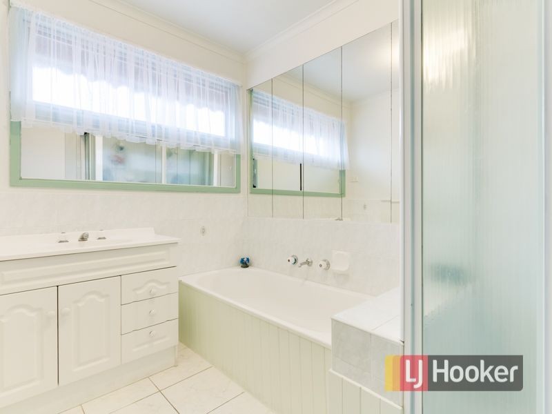 3 Kathleen Court, Hampton Park VIC 3976