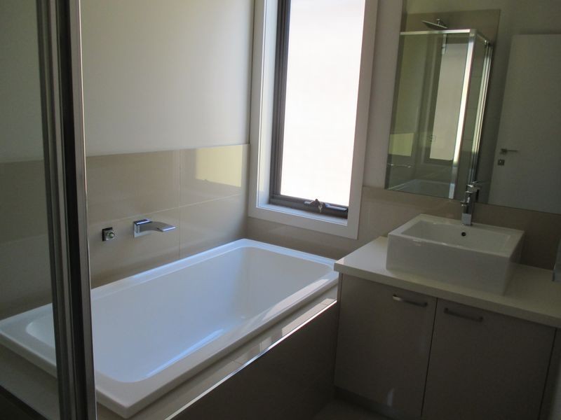 28 Canyon Avenue, Clyde VIC 3978