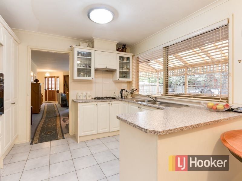 18 Kanumbra Court, Hallam VIC 3803