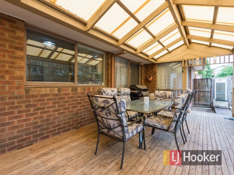 18 Kanumbra Court, Hallam VIC 3803