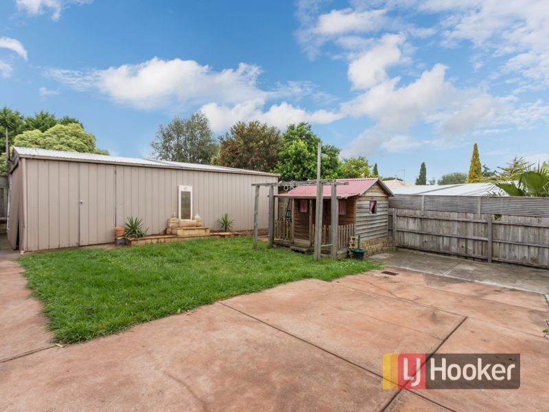 18 Kanumbra Court, Hallam VIC 3803