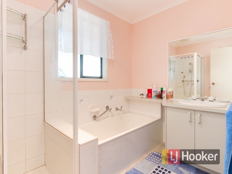 1/33 Ivan Crescent, Hampton Park VIC 3976