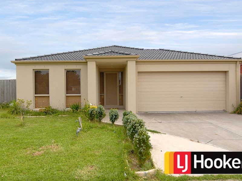 31 Glenora Way, Hampton Park VIC 3976