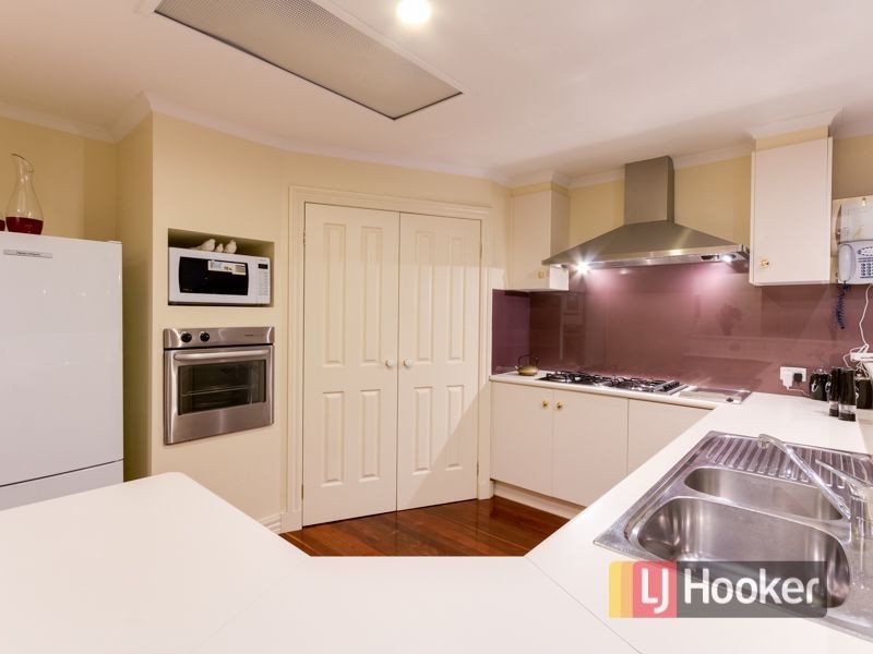 90 Justin Circuit, Hampton Park VIC 3976