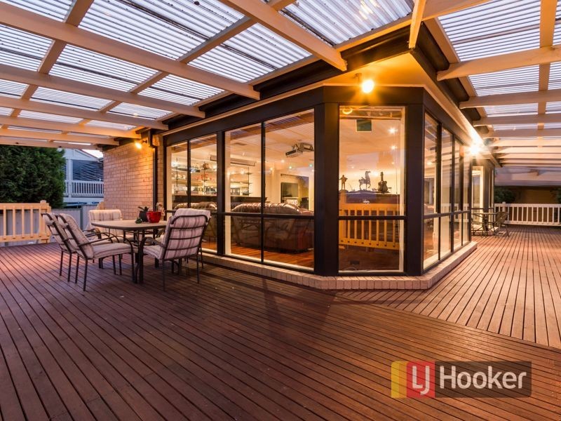 90 Justin Circuit, Hampton Park VIC 3976