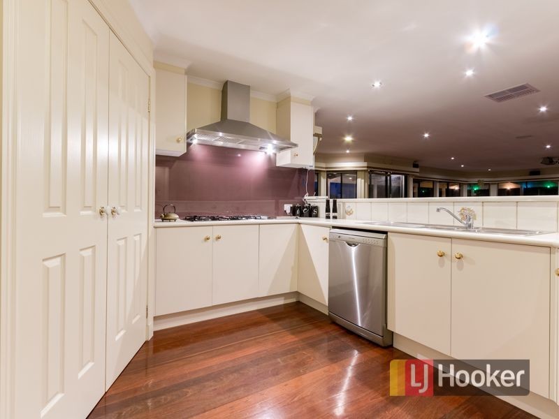 90 Justin Circuit, Hampton Park VIC 3976