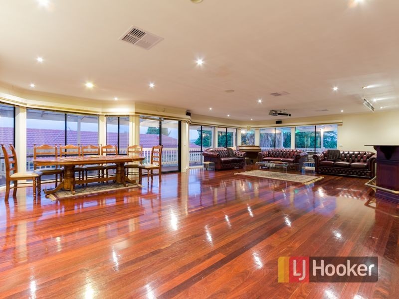 90 Justin Circuit, Hampton Park VIC 3976