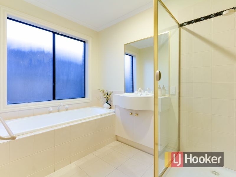 90 Justin Circuit, Hampton Park VIC 3976