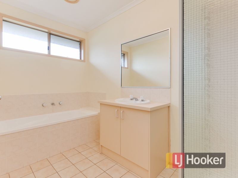 2 Telford Court, Hampton Park VIC 3976