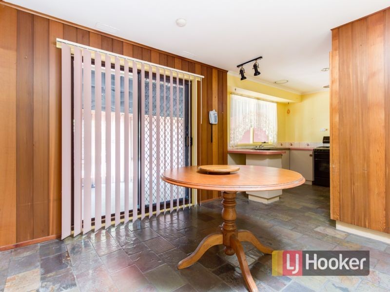 125 Oaktree Drive, Hampton Park VIC 3976