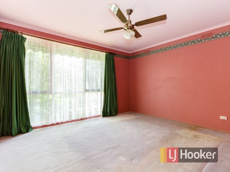 125 Oaktree Drive, Hampton Park VIC 3976