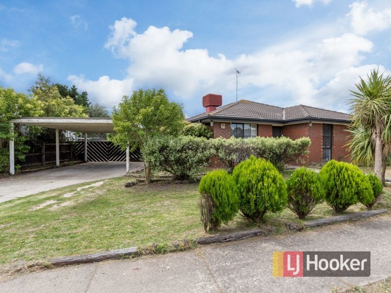 62 Strong Drive, Hampton Park VIC 3976
