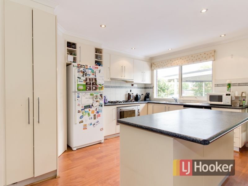 62 Strong Drive, Hampton Park VIC 3976