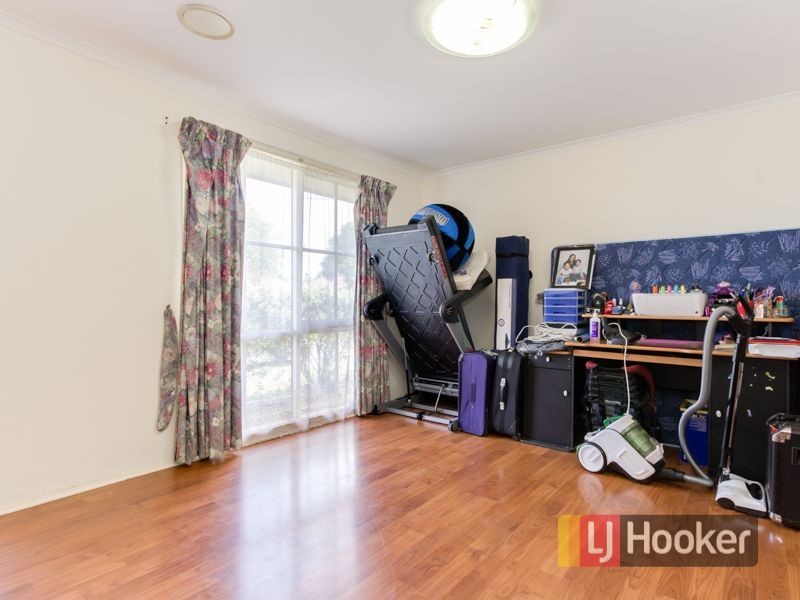 62 Strong Drive, Hampton Park VIC 3976