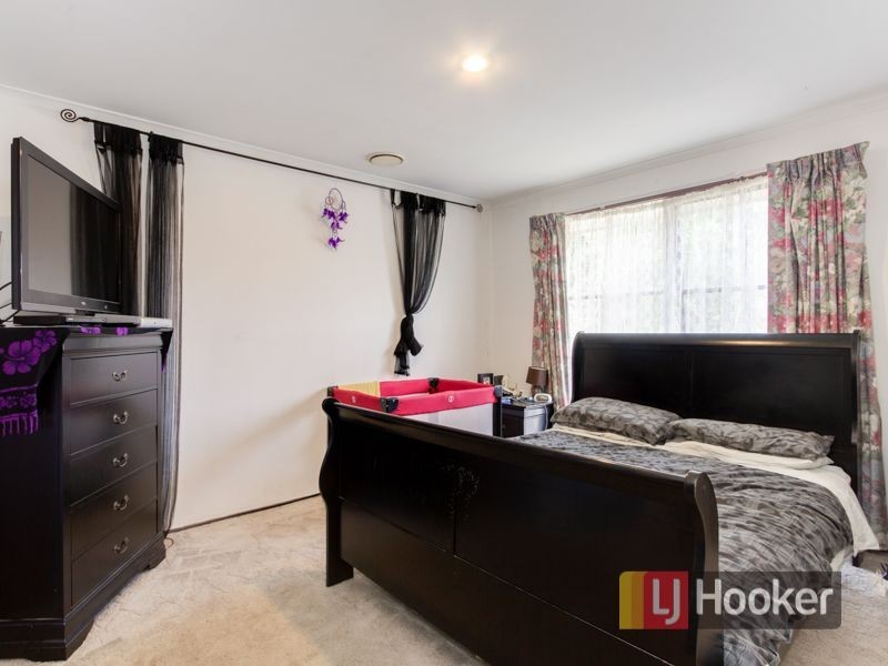 62 Strong Drive, Hampton Park VIC 3976