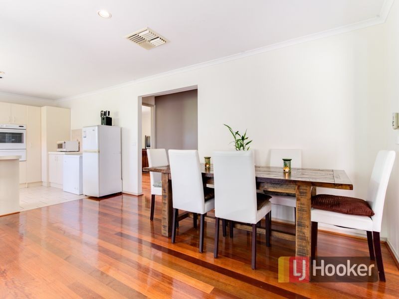 10 Bluegum Way, Hampton Park VIC 3976