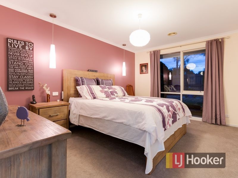 4 Yarrow Court, Berwick VIC 3806