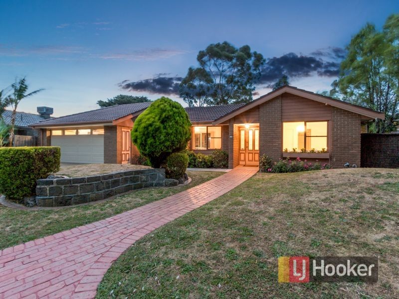 4 Yarrow Court, Berwick VIC 3806