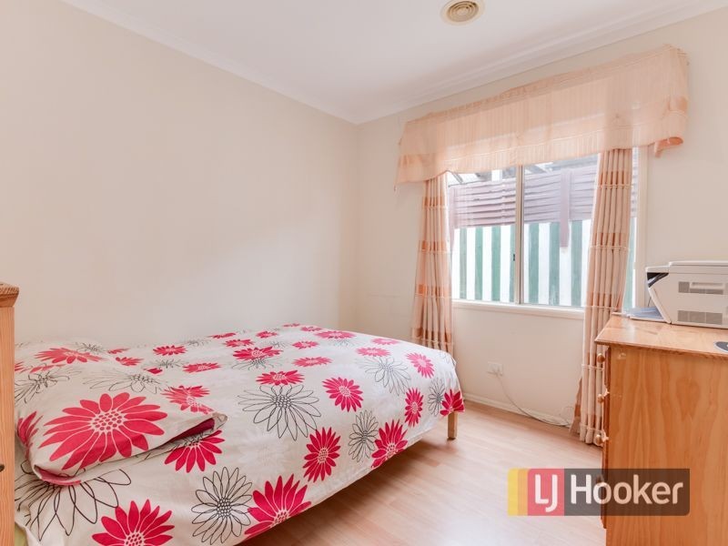 10 Mariner Close, Cranbourne North VIC 3977