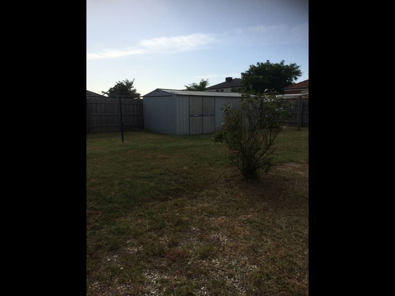 77 Strathaird Drive, Narre Warren South VIC 3805