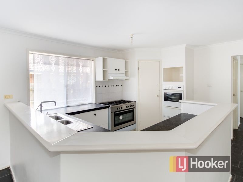 17 Terrapin Drive, Narre Warren South VIC 3805
