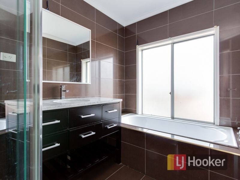 17 Terrapin Drive, Narre Warren South VIC 3805