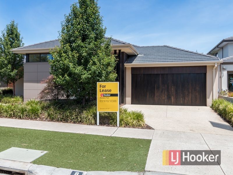 8 Red Maple Drive, Cranbourne VIC 3977