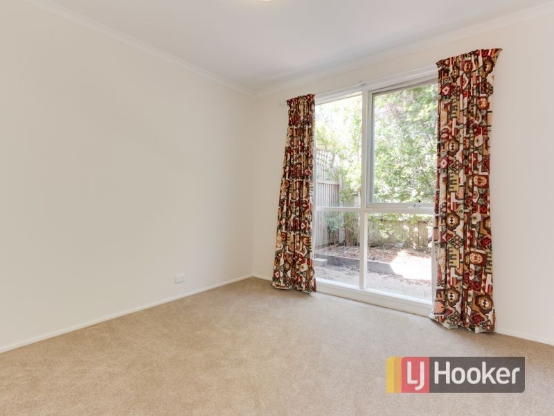 5/2 Blackwood Drive, Narre Warren VIC 3805