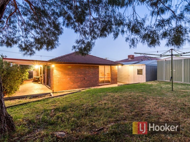 8 Cody Avenue, Hampton Park VIC 3976