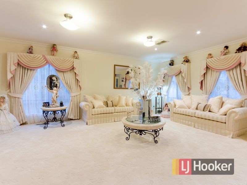 109 Montbrae Circuit, Narre Warren North VIC 3804