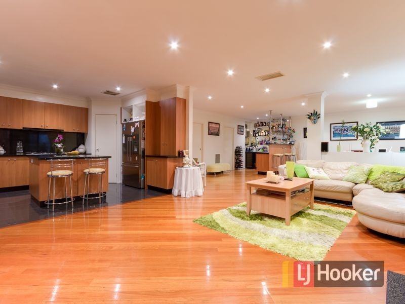 109 Montbrae Circuit, Narre Warren North VIC 3804