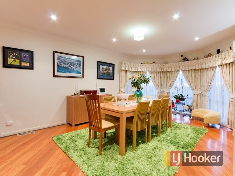 109 Montbrae Circuit, Narre Warren North VIC 3804