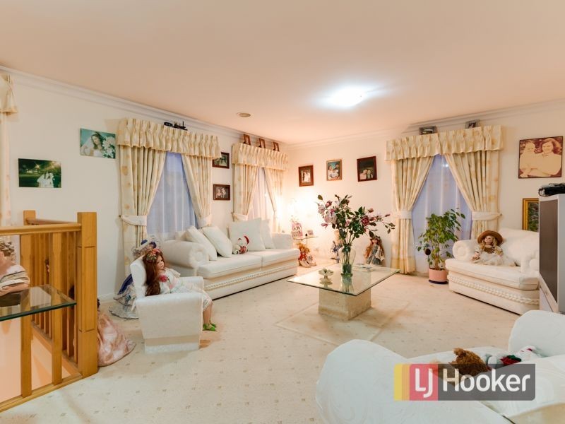 109 Montbrae Circuit, Narre Warren North VIC 3804