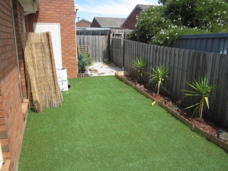 2/21 Alma Road, Hampton Park VIC 3976