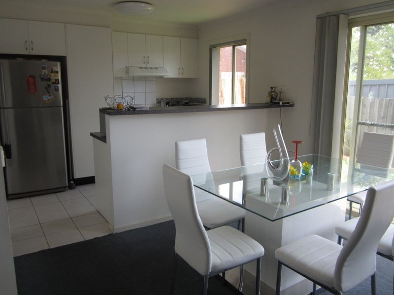 2/21 Alma Road, Hampton Park VIC 3976