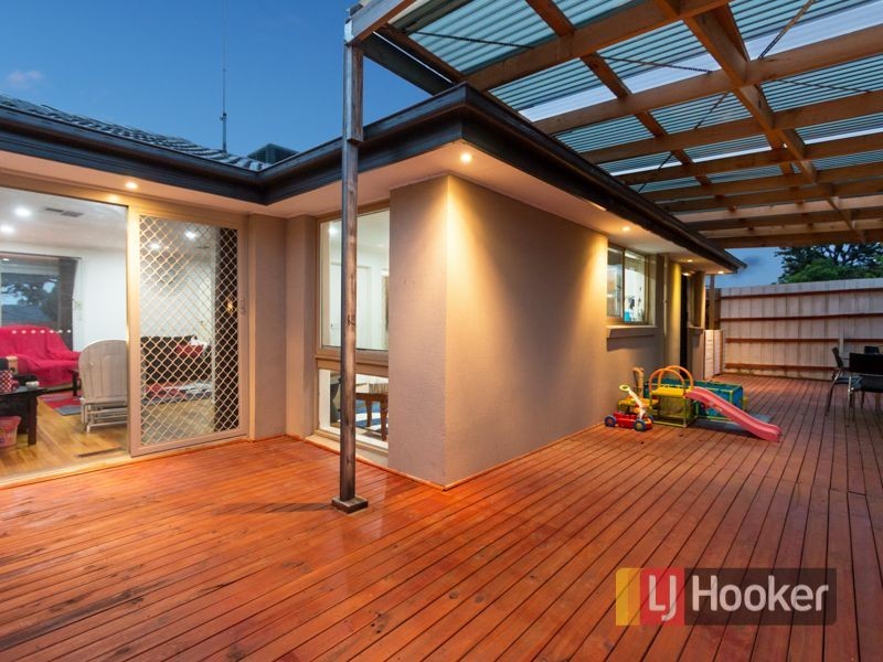 7 Delacombe Drive, Hampton Park VIC 3976