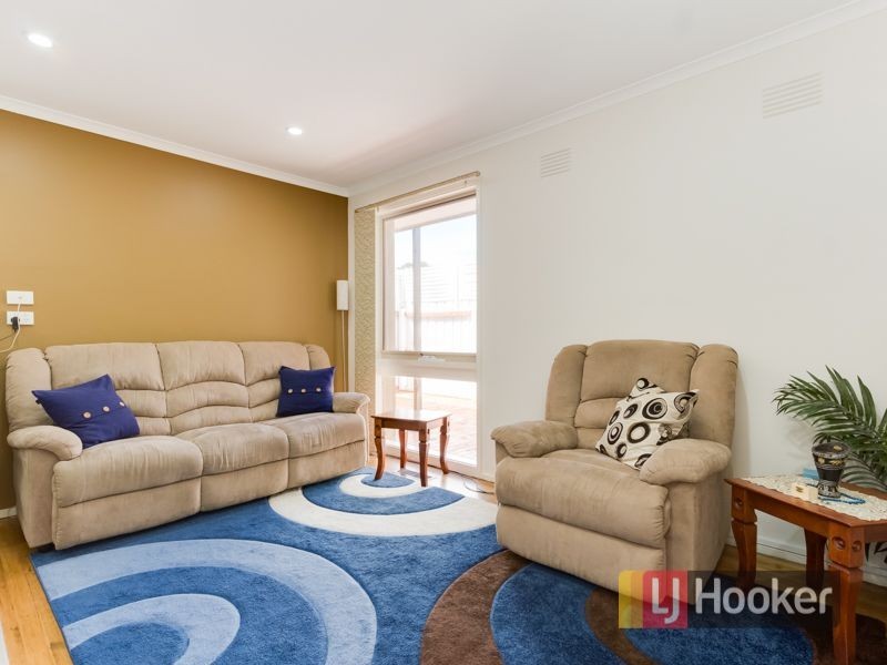 7 Delacombe Drive, Hampton Park VIC 3976