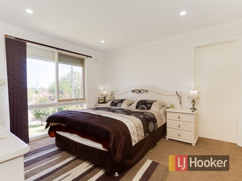 7 Delacombe Drive, Hampton Park VIC 3976
