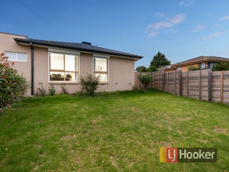 7 Delacombe Drive, Hampton Park VIC 3976