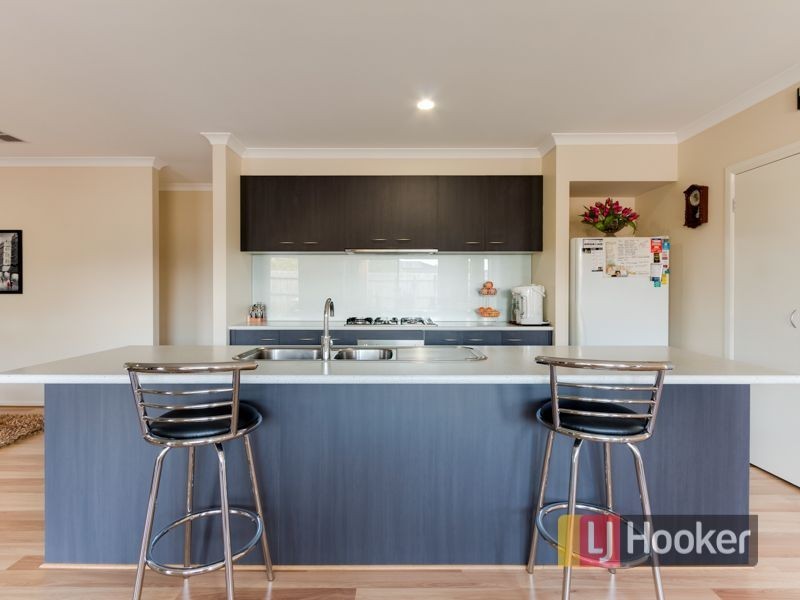 37 Ernest Crescent, Narre Warren South VIC 3805