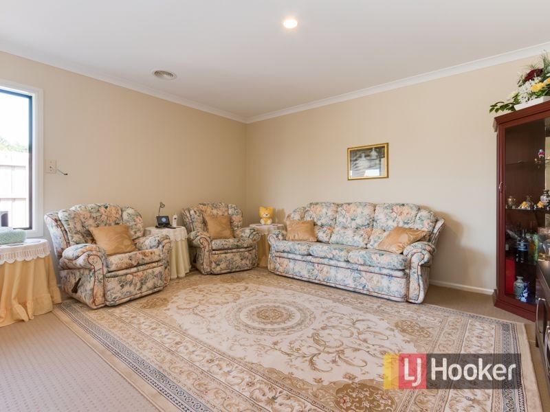 37 Ernest Crescent, Narre Warren South VIC 3805