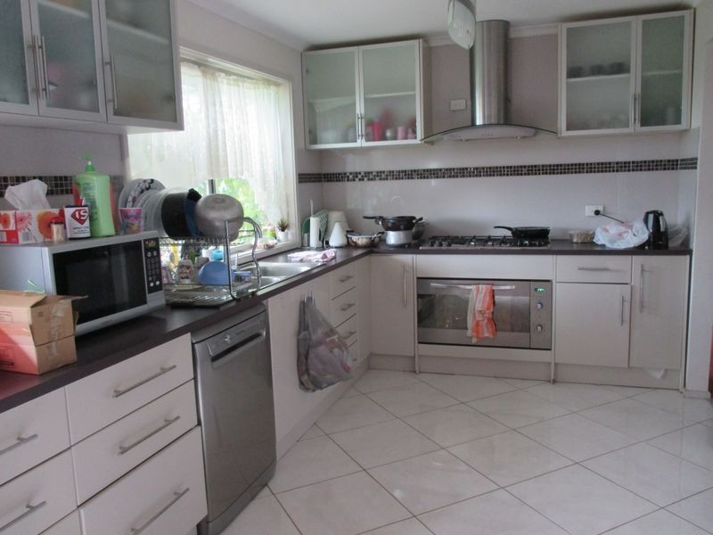 15 Isaac Edey Place, Hampton Park VIC 3976