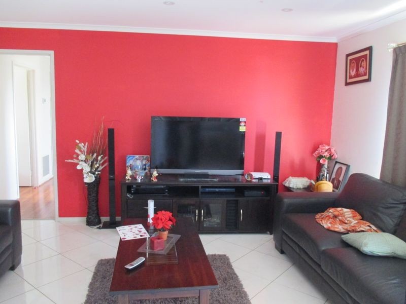 15 Isaac Edey Place, Hampton Park VIC 3976