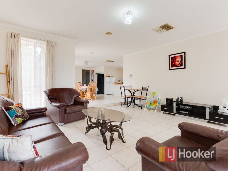 2 Nimbus Court, Hampton Park VIC 3976