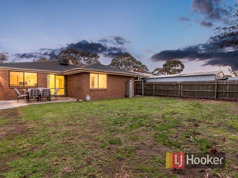 53 Pound Road, Hampton Park VIC 3976
