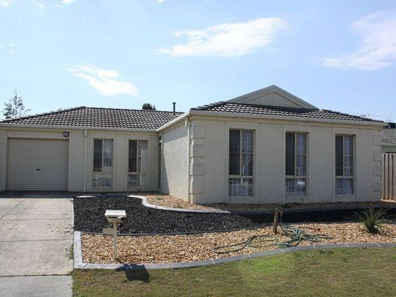 3 Woodside Close, Hampton Park VIC 3976